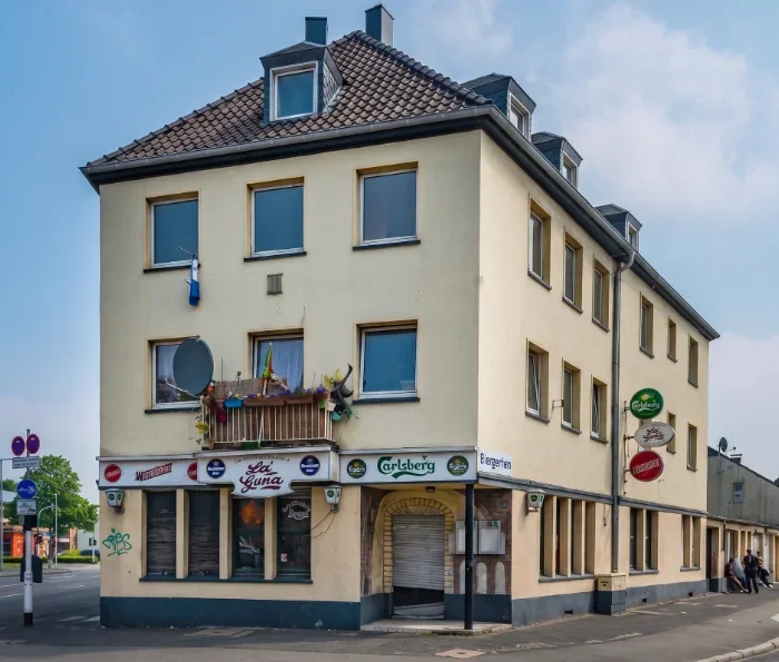 Mehrfamilienhaus